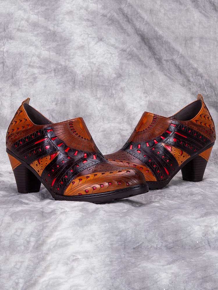 Chaussures en cuir gravées à motif Emmeline