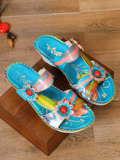 Sandalias con costuras en relieve floral bohemio 