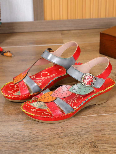 Sandalias con costuras en relieve floral retro 