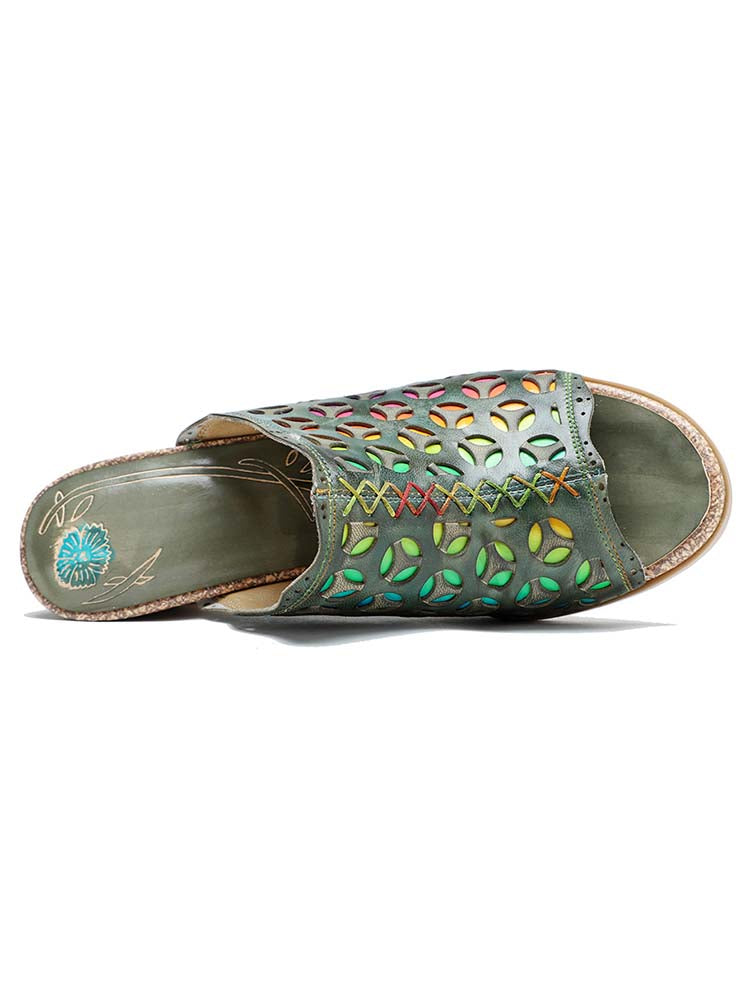 Sandales à talons rayées colorées en cuir arc-en-ciel rétro 