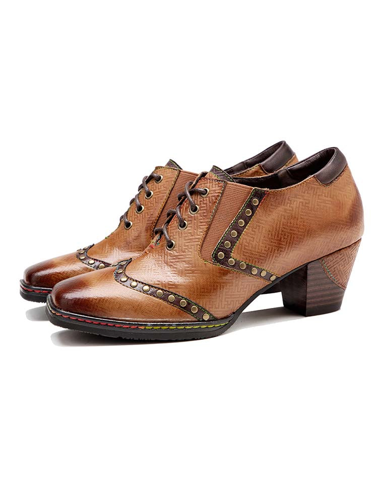 Chaussures classiques faites à la main en cuir véritable