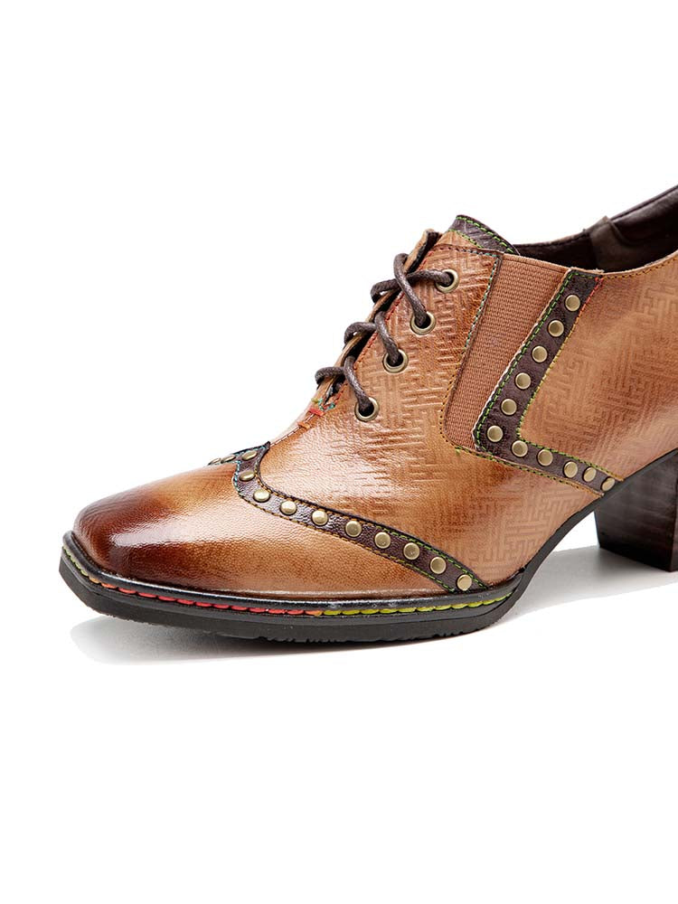 Chaussures classiques faites à la main en cuir véritable